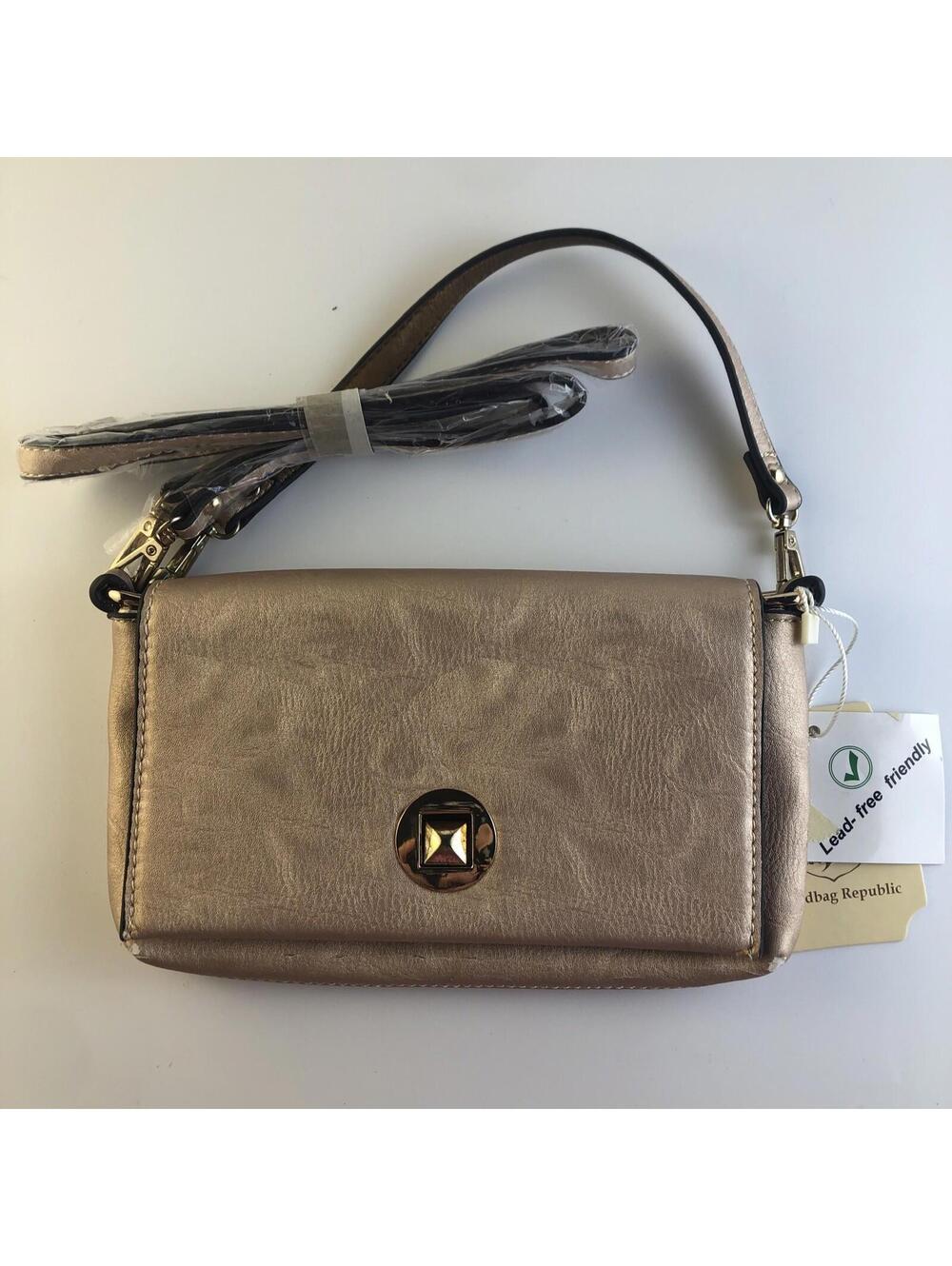 Handbag Republic Purse w/tags but worn  lead-free friendly